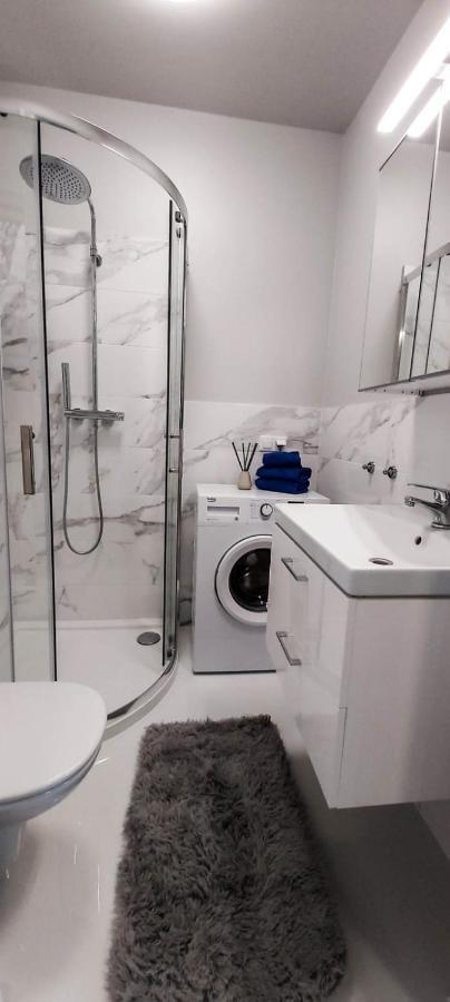 Bezagenta Mozart6 Studio Easy Access To City Wifi Warsawa Bagian luar foto